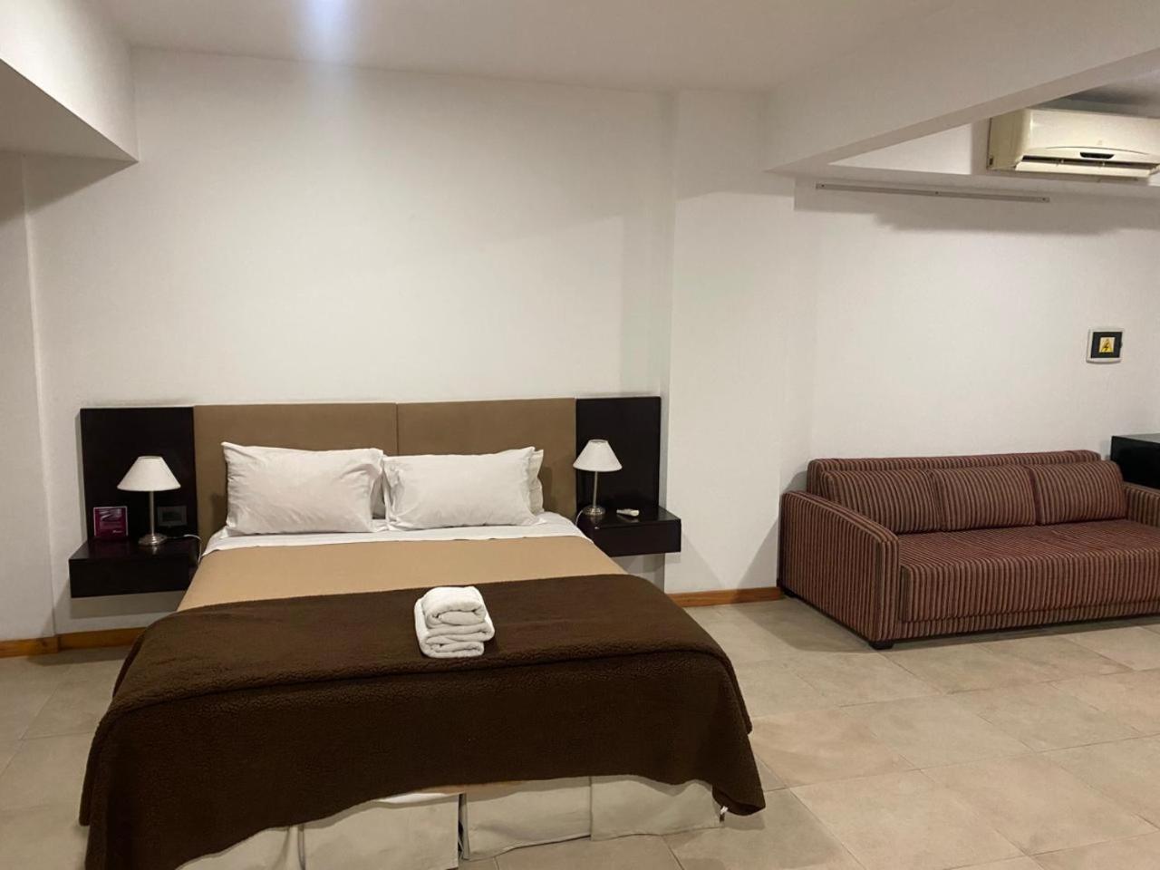 De Los Arroyos Apart Hotel San Nicolas de los Arroyos Bagian luar foto