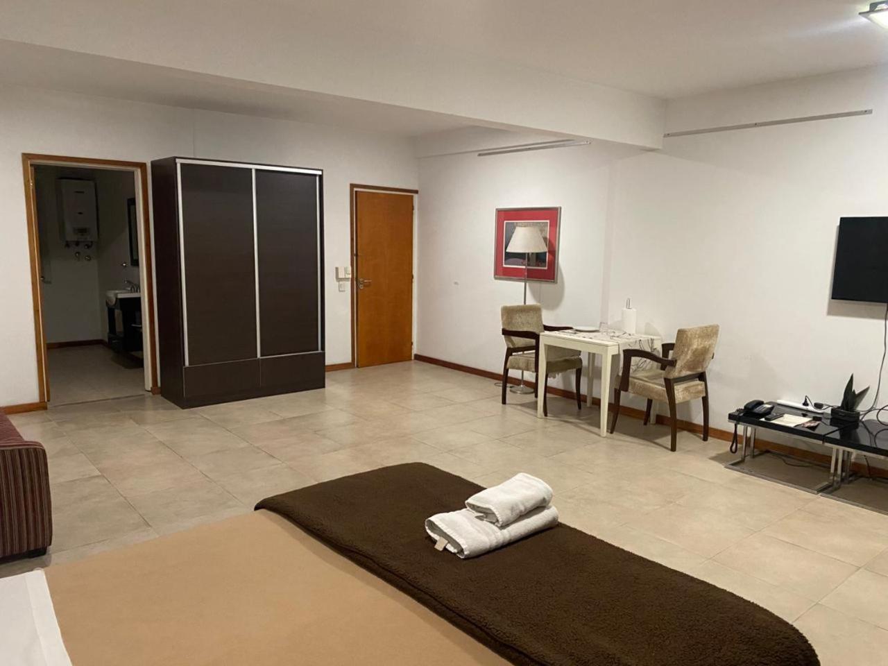 De Los Arroyos Apart Hotel San Nicolas de los Arroyos Bagian luar foto