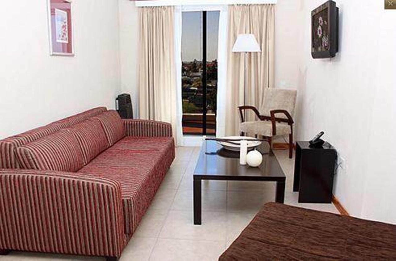 De Los Arroyos Apart Hotel San Nicolas de los Arroyos Bagian luar foto